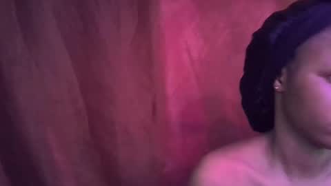 Snapshot of miss_rihanna2 chatting on 11-10-25, 04:22 miss_rihanna2 online show from 11-10-25, 04:22