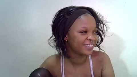 Snapshot of miss_rihanna2 chatting on 02-10-26, 05:33 miss_rihanna2 online show from 02-10-26, 05:33