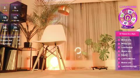 Snapshot of miss_satori_rose chatting on 12-25-24, 01:53 Satori Rose online show from 12-25-24, 01:53