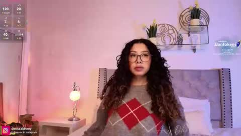 Amy Olivera online show from 09-10-25, 01:00