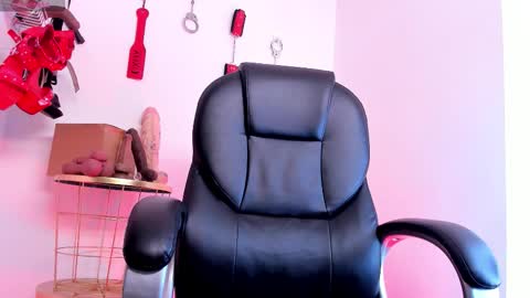 miss online show from 10-15-25, 11:54