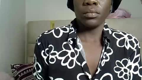 Snapshot of miss_squirty2 chatting on 06-01-26, 06:37 jasmine online show from 06-01-26, 06:37