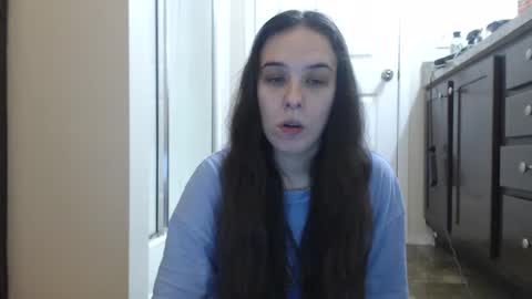 Snapshot of miss_sunshine01 chatting on 12-10-24, 02:16 Bella online show from 12-10-24, 02:16