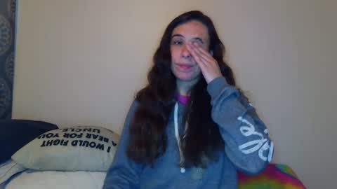 Snapshot of miss_sunshine01 chatting on 09-22-25, 02:30 Bella online show from 09-22-25, 02:30