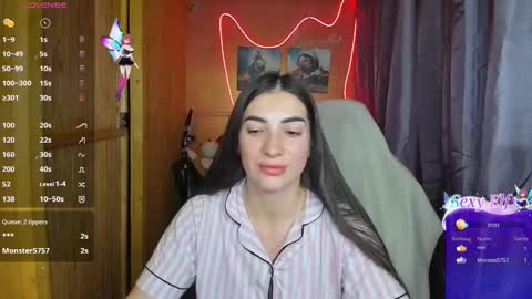 Snapshot of miss_tasy chatting on 02-19-25, 06:11 Melanie January 15th is my birthday there will be an interesting show online show from 02-19-25, 06:11
