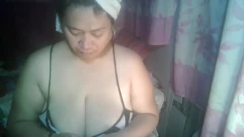 miss v0lcan0 online show from 10-29-25, 11:01