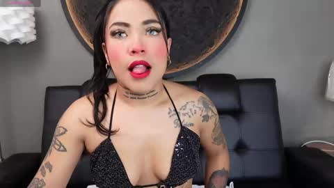 Vaiolette online show from 05-15-26, 11:06