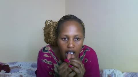 miss_vall online show from 03-13-26, 06:47