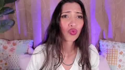 Snapshot of miss_veronica2 chatting on 07-01-26, 01:45 Miss Veronica online show from 07-01-26, 01:45