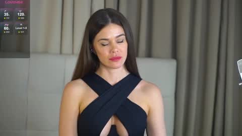 Snapshot of miss_viktoria chatting on 05-08-26, 06:57 Miss Victoria online show from 05-08-26, 06:57