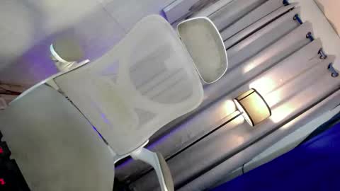 Snapshot of miss_wendy69 chatting on 06-10-26, 01:21 miss_wendy69 online show from 06-10-26, 01:21