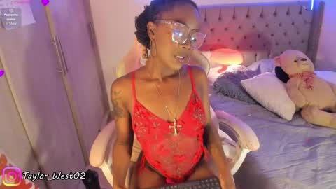 Tay Tay Independent Model   online show from 11-27-25, 06:04