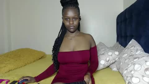 Snapshot of miss_wet_bunnyy chatting on 11-14-25, 06:39 Cherry online show from 11-14-25, 06:39