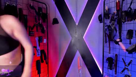 Snapshot of missalix_miah_bdsm chatting on 10-18-25, 07:03 Miss Alix and Mia Slave online show from 10-18-25, 07:03