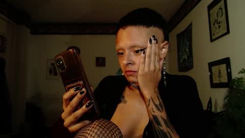 Anarkitten  online show from 03-05-25, 02:25