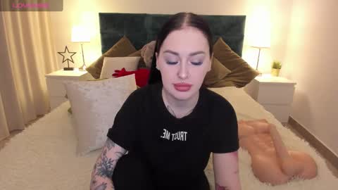 Angelina online show from 01-16-25, 03:45