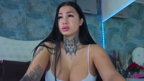 Snapshot of missangellxx chatting on 09-24-25, 08:28 missangellxx online show from 09-24-25, 08:28