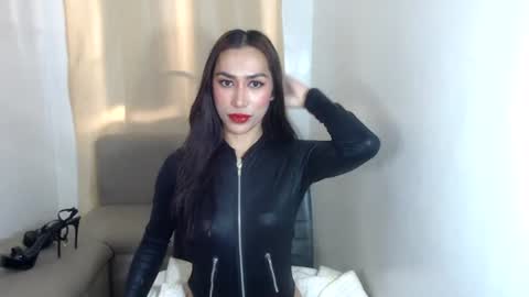 Snapshot of missangelxxx chatting on 06-17-26, 08:39 missangelxxx online show from 06-17-26, 08:39