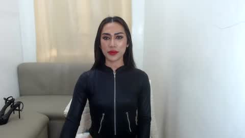 Snapshot of missangelxxx chatting on 06-30-26, 05:19 missangelxxx online show from 06-30-26, 05:19