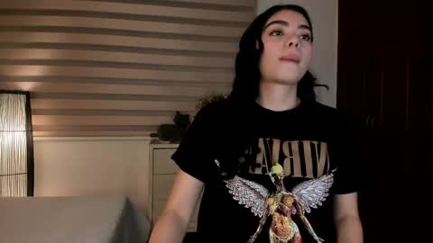 Ariadna Ruiz online show from 04-14-26, 12:22