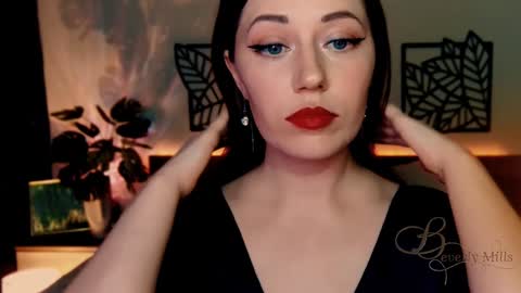 The divine Beverly online show from 12-13-24, 05:54