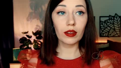 The divine Beverly online show from 12-15-24, 09:20