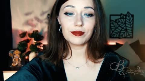 The divine Beverly online show from 02-08-25, 08:32