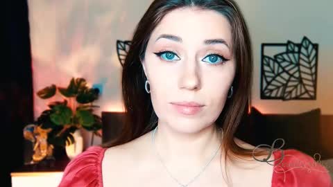 The divine Beverly online show from 02-24-25, 08:17