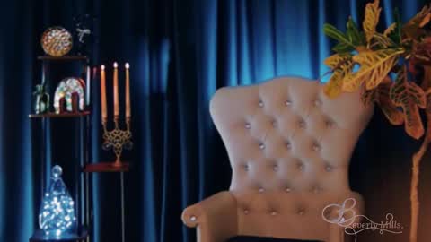 The divine Beverly online show from 05-25-26, 10:54
