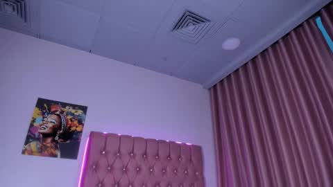 Snapshot of missbubu chatting on 11-15-25, 09:11 Elise online show from 11-15-25, 09:11