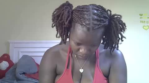 Snapshot of misscandy352_ chatting on 04-19-26, 06:32 misscandy352_ online show from 04-19-26, 06:32