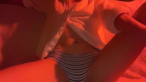 Snapshot of misscherry26 chatting on 05-28-26, 02:53 misscherry online show from 05-28-26, 02:53