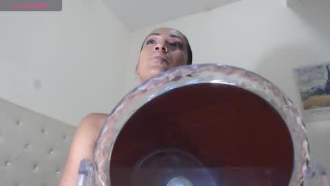 Snapshot of misscruzxz chatting on 01-14-26, 01:11 Donna di Diamanti online show from 01-14-26, 01:11