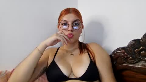 Snapshot of missdarcy_ chatting on 07-01-26, 03:30 Darcy online show from 07-01-26, 03:30