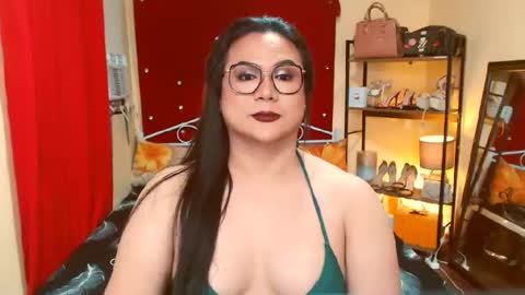 Snapshot of missdominantbigcockx chatting on 10-17-25, 11:57 missdominantbigcockx online show from 10-17-25, 11:57