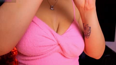 Snapshot of misselektra__ chatting on 12-16-24, 03:51 ELEKTRA online show from 12-16-24, 03:51