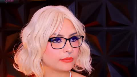 Snapshot of misselektra__ chatting on 12-27-24, 07:08 ELEKTRA online show from 12-27-24, 07:08