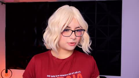 Snapshot of misselektra__ chatting on 01-06-25, 03:42 ELEKTRA online show from 01-06-25, 03:42