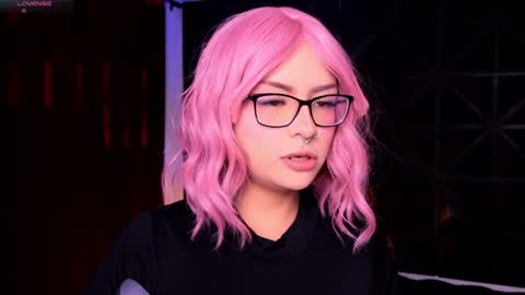 Snapshot of misselektra__ chatting on 01-15-25, 03:43 ELEKTRA online show from 01-15-25, 03:43