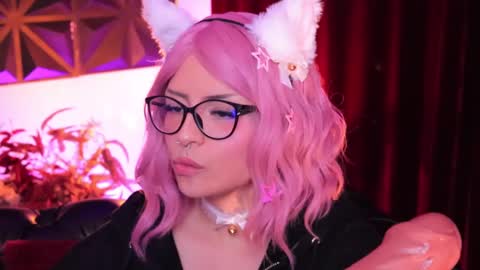Snapshot of misselektra__ chatting on 02-13-25, 07:45 ELEKTRA online show from 02-13-25, 07:45