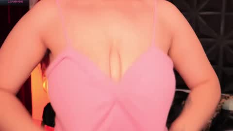 Snapshot of misselektra__ chatting on 02-22-25, 04:07 ELEKTRA online show from 02-22-25, 04:07