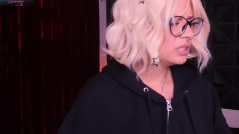 Snapshot of misselektra__ chatting on 02-28-25, 09:58 ELEKTRA online show from 02-28-25, 09:58