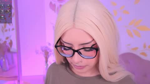 Snapshot of misselektra__ chatting on 09-24-25, 04:38 ELEKTRA online show from 09-24-25, 04:38