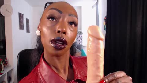 Emilie Diaz online show from 03-11-26, 05:19