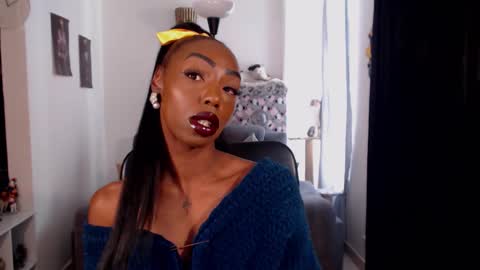 Emilie Diaz online show from 03-27-26, 03:01