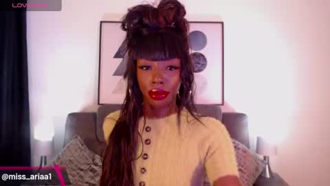Snapshot of missemilie1 chatting on 06-16-26, 03:47 Emilie Diaz online show from 06-16-26, 03:47
