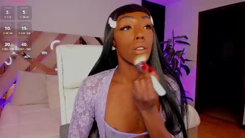 Emilie Diaz online show from 06-29-26, 12:05