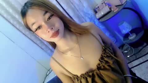 Snapshot of missfantasia chatting on 05-05-26, 01:02 missfantasia online show from 05-05-26, 01:02