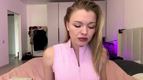 Viola online show from 01-14-26, 07:58