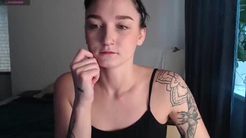 missfiti online show from 11-13-25, 07:40